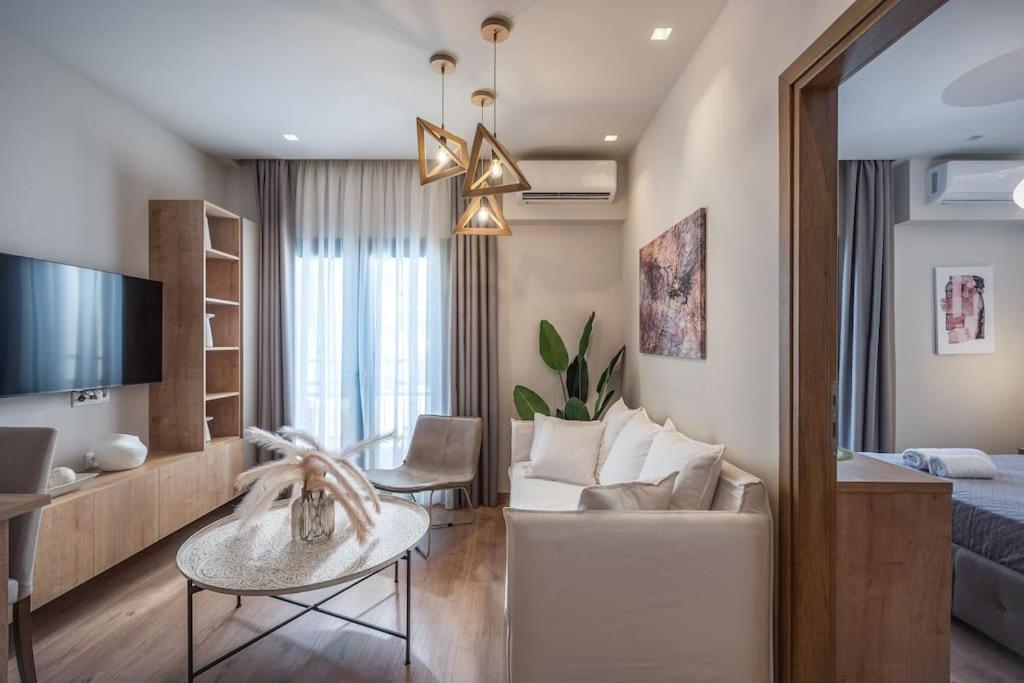 Amalia'S Luxury Apartment 1 Heraklion  Bagian luar foto