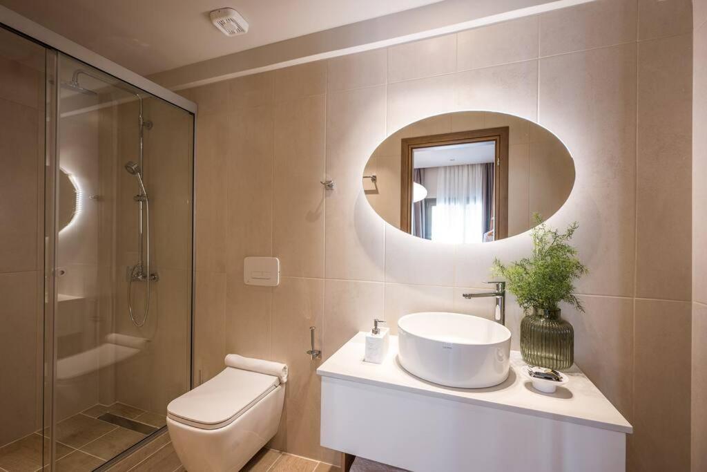 Amalia'S Luxury Apartment 1 Heraklion  Bagian luar foto